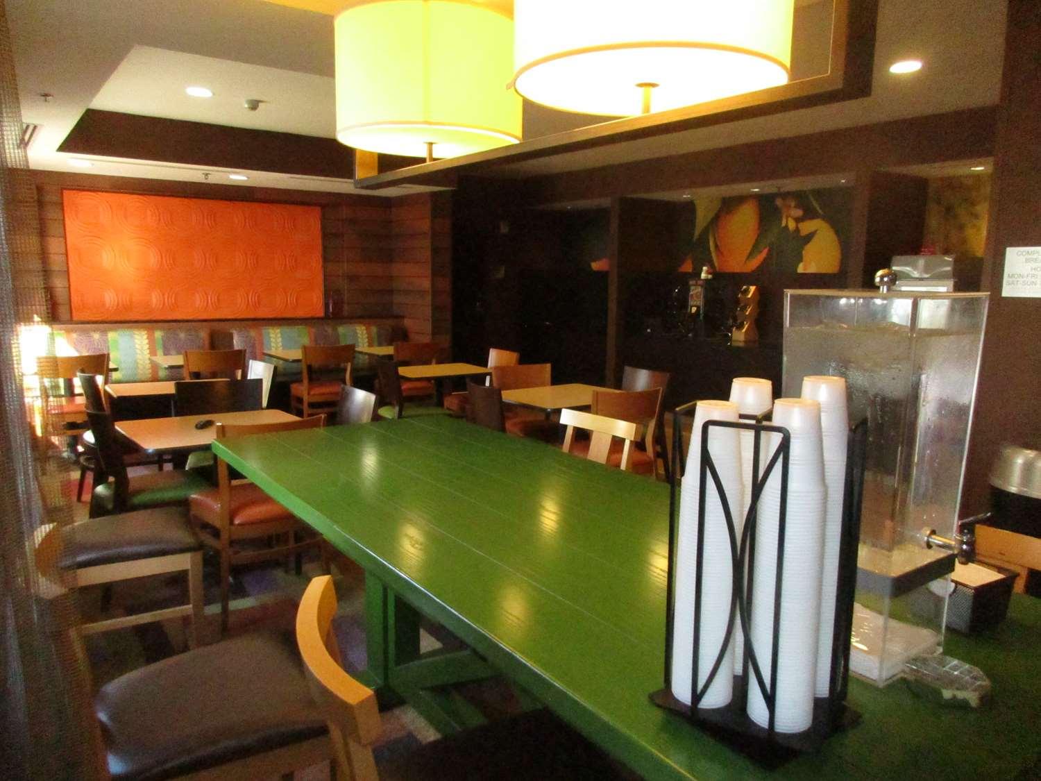 Country Inn & Suites By Radisson, Lsu - Medical Corridor Батън Руж Екстериор снимка