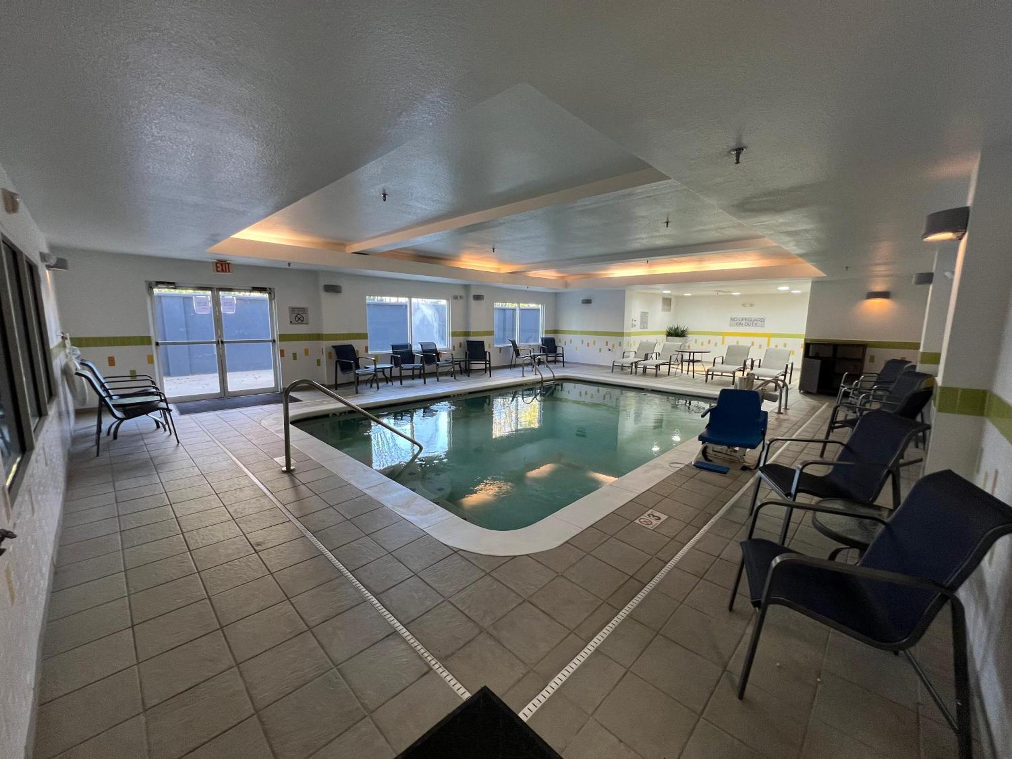 Country Inn & Suites By Radisson, Lsu - Medical Corridor Батън Руж Екстериор снимка
