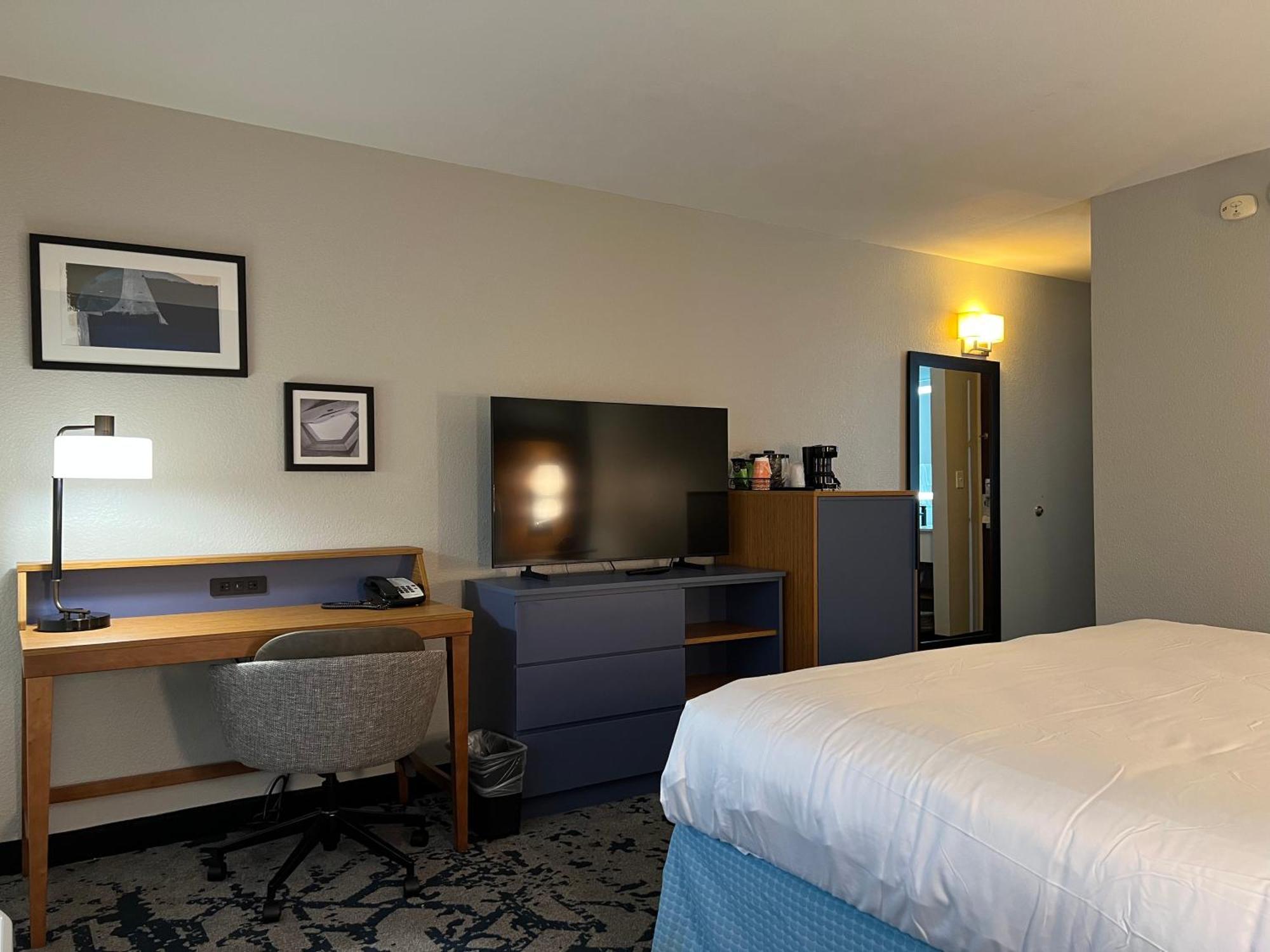 Country Inn & Suites By Radisson, Lsu - Medical Corridor Батън Руж Екстериор снимка