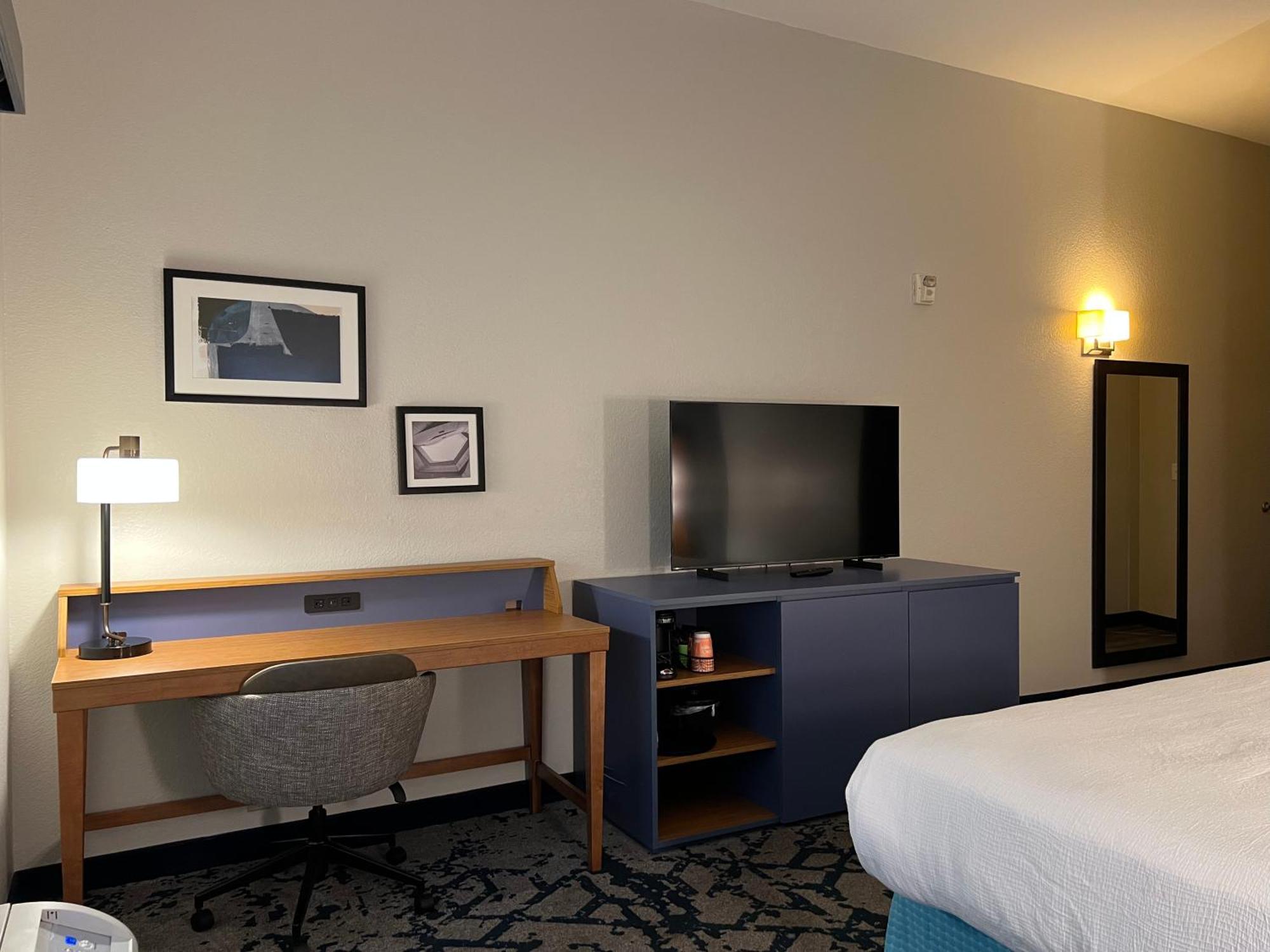 Country Inn & Suites By Radisson, Lsu - Medical Corridor Батън Руж Екстериор снимка