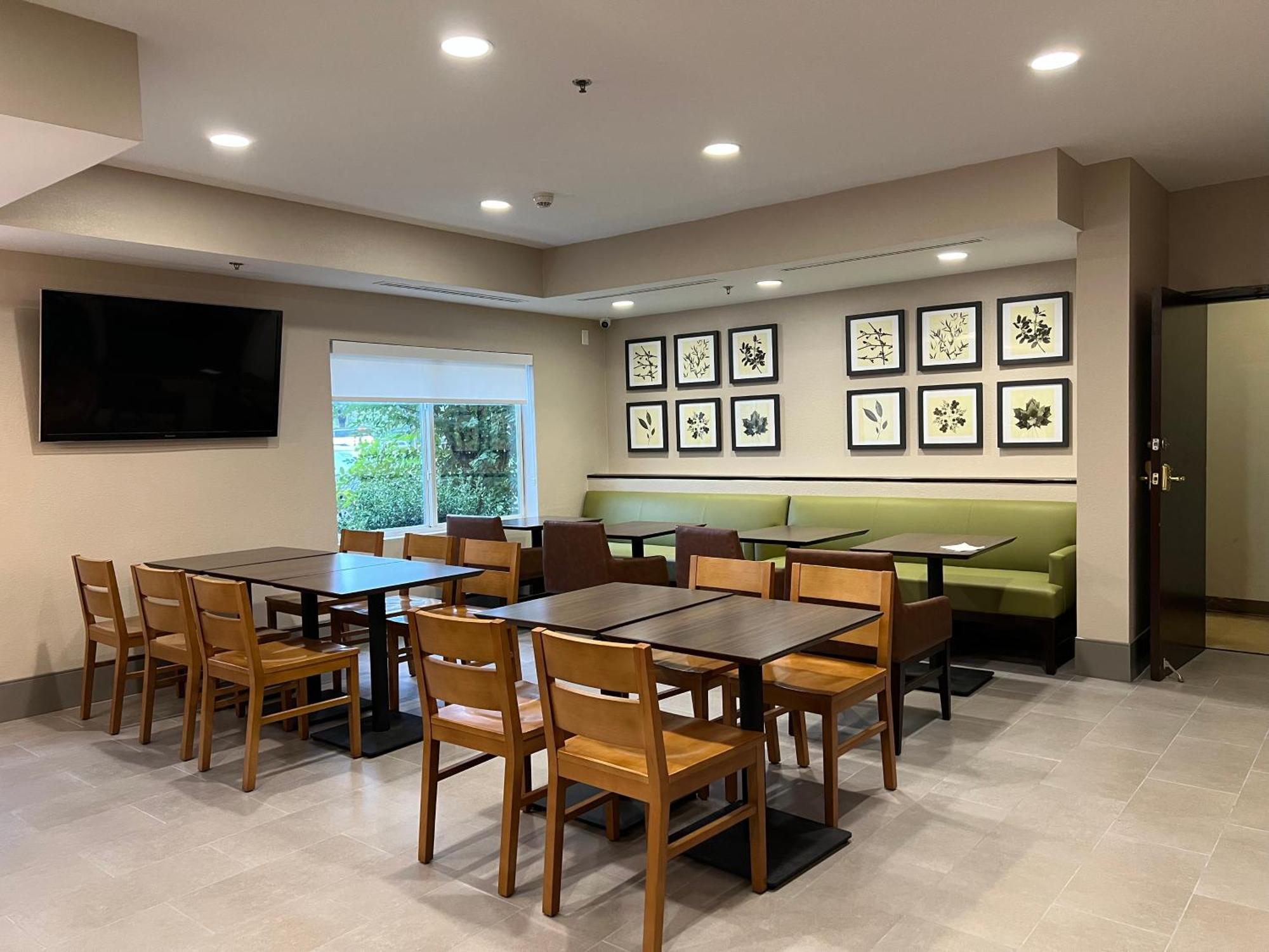 Country Inn & Suites By Radisson, Lsu - Medical Corridor Батън Руж Екстериор снимка